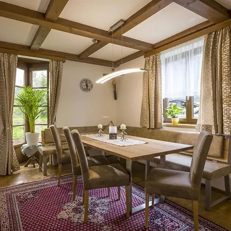 Lanzinger Ferienhaus *